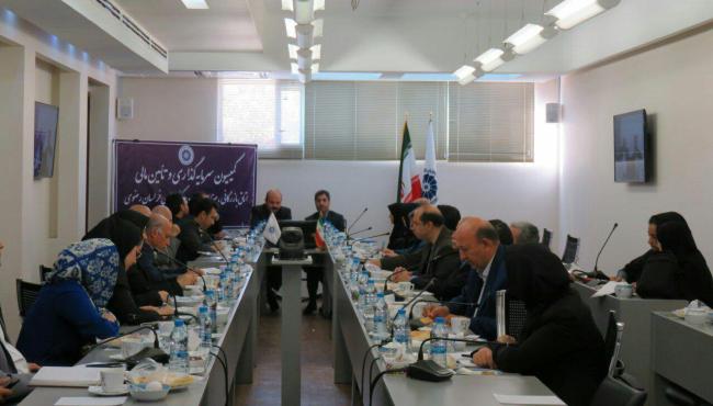 در نشست کمیسیون سرمایهگذاری و تامین مالی اتاق بازرگانی خراسان رضوی اعلام شد: راهاندازی نخستین مرکز سرمایهگذاری استان با محوریت بخش خصوصی در نشست کمیسیون سرمایهگذاری و تامین مالی اتاق بازرگانی خراسان رضوی اعلام شد: راهاندازی نخستین مرکز سرمایهگذاری استان با محوریت بخش خصوصی